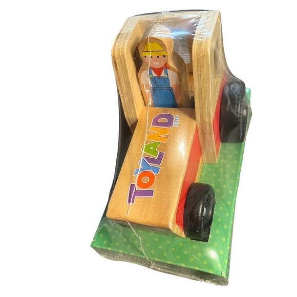 Melissa and Doug Kids Farm Tractor Play Toy Wooden and Farmer Childrens - Picture 1 of 8